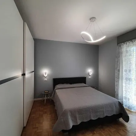 Pleasant Apartment In Verbania Near Lakebeach Βερμπάνια