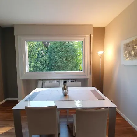 Pleasant Apartment In Verbania Near Lakebeach Βερμπάνια